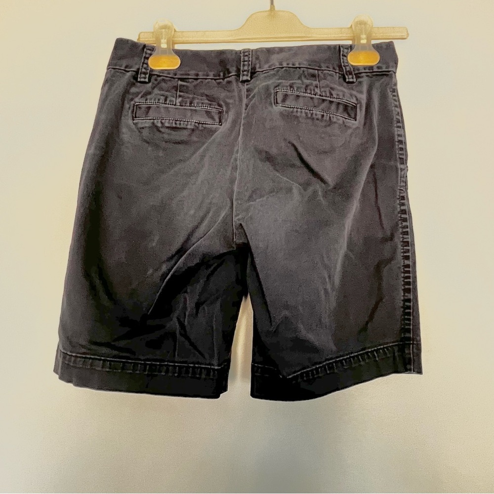 NAVY J CREW DISTRESSED BERMUDA SHORTS - Picture 3 of 7